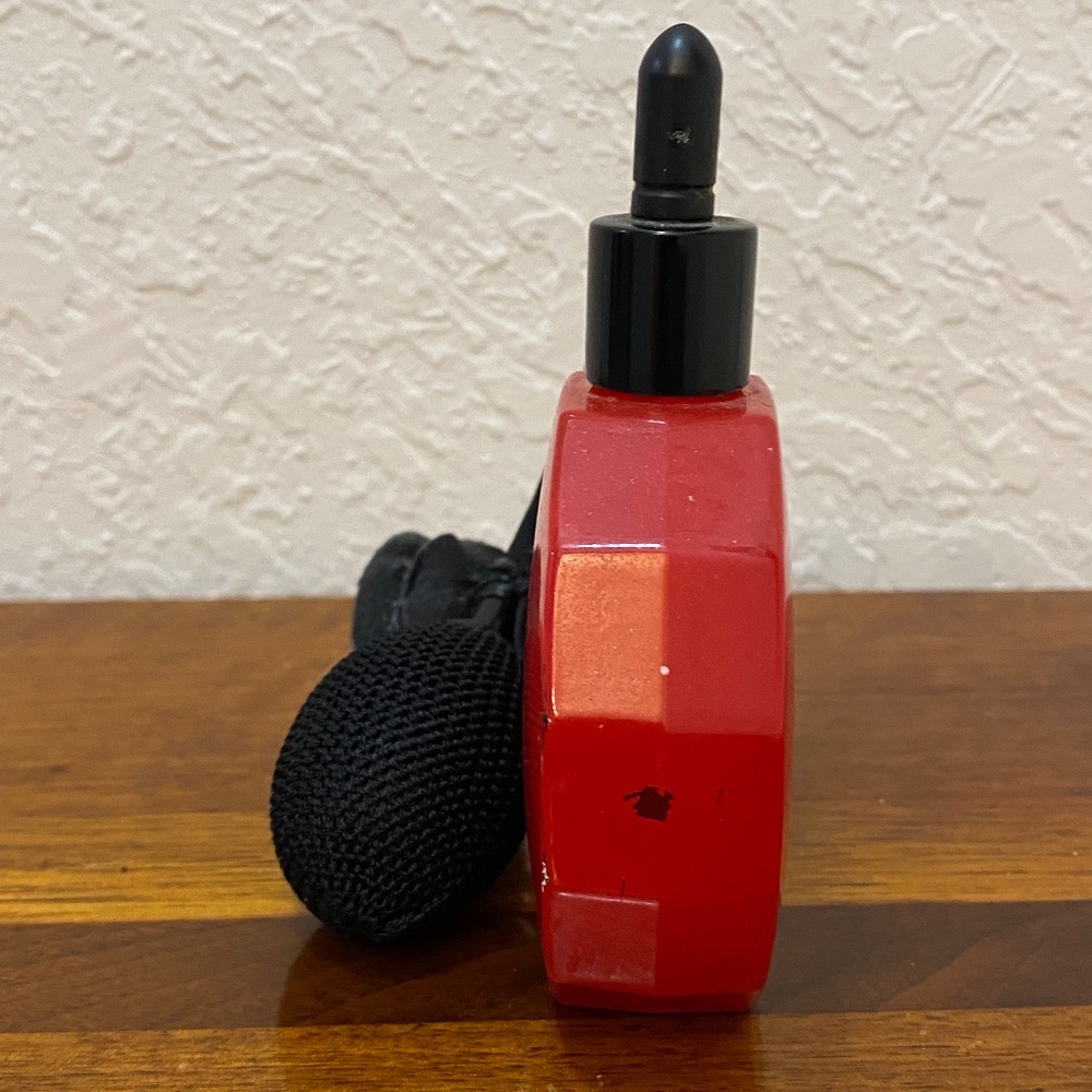 Love Rocks (Empty Bottle Only ) Perfume Diffuser, Size 4‎ inches tall - Picture 3 of 3